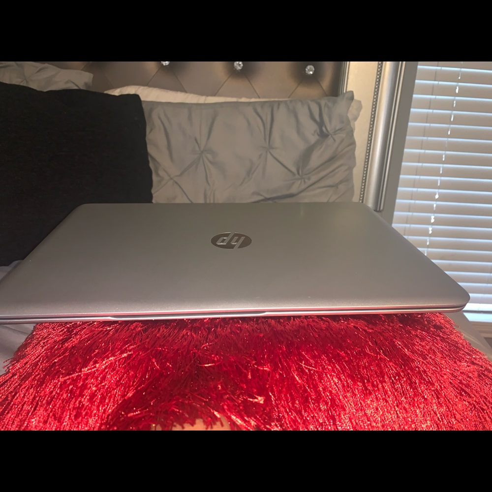 laptop - Picture 4 of 4